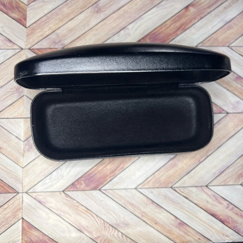 Coach black eyeglass hard clam shell case
